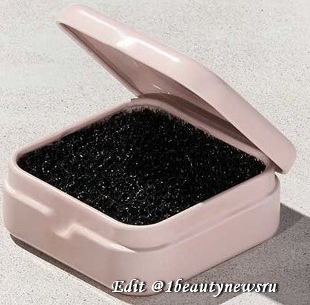 Новые кисти для макияжа и спонж для очищения кистей Fenty Beauty Brush and Dry Brush-Cleaning Sponge Winter 2020